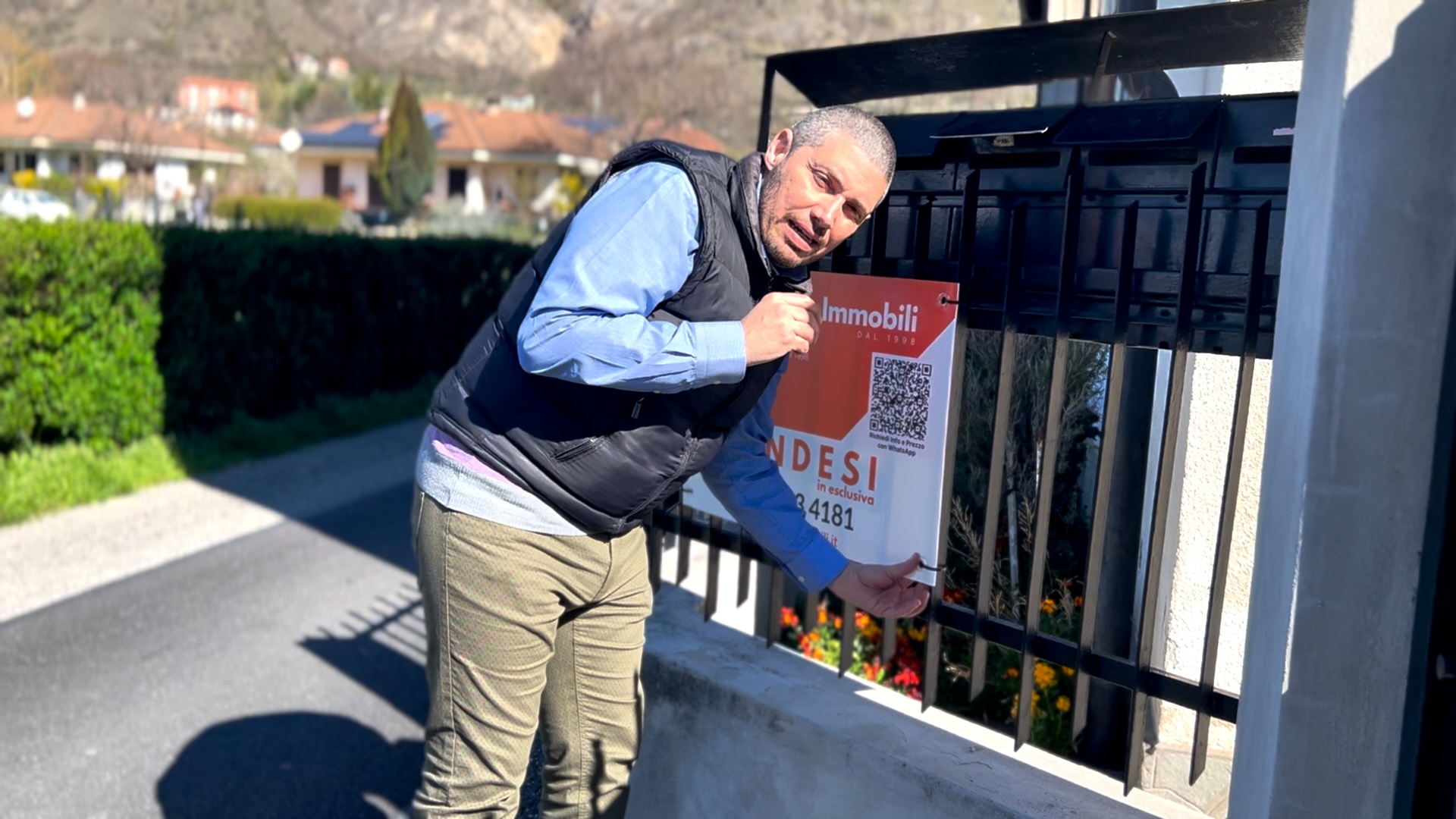 Team VendiamoImmobili al lavoro