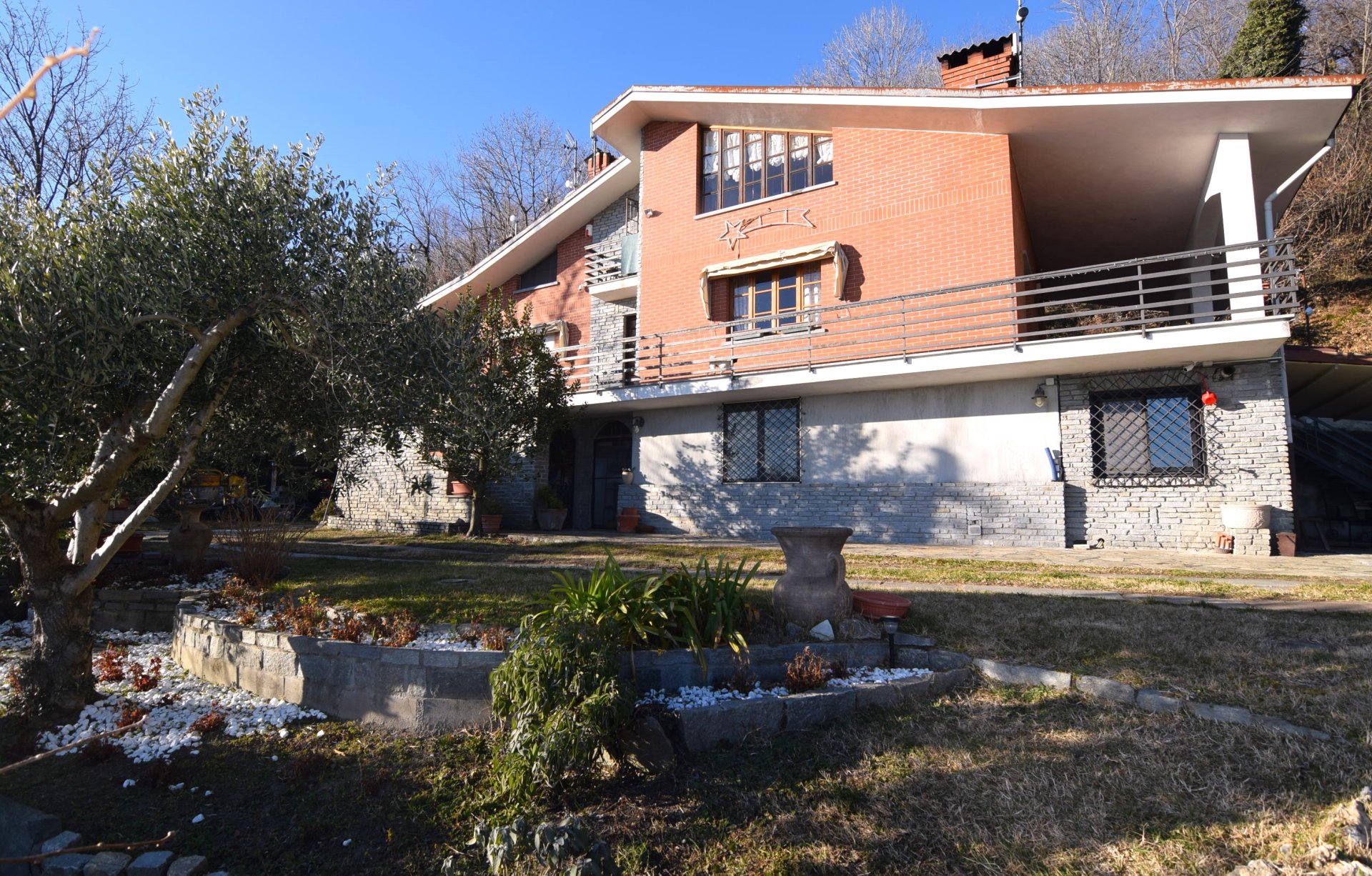 Villar Dora - villa bifamigliare con vista magnifica